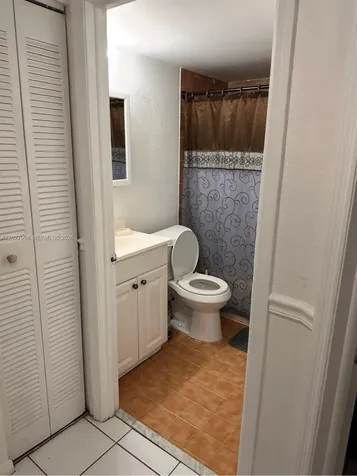 5420 W 21st Court Hialeah FL 33016