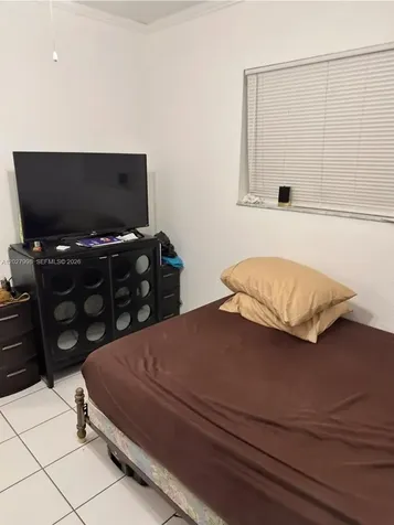 5420 W 21st Court Hialeah FL 33016