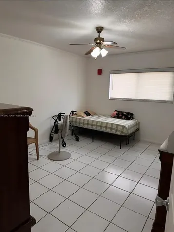 5420 W 21st Court Hialeah FL 33016