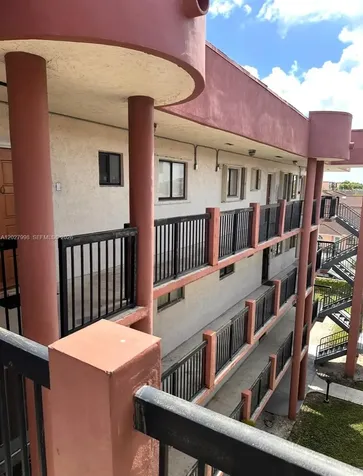 5420 W 21st Court Hialeah FL 33016