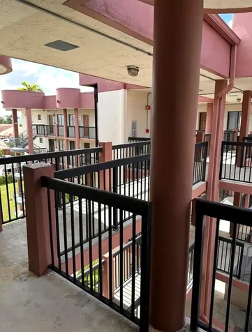 5420 W 21st Court Hialeah FL 33016