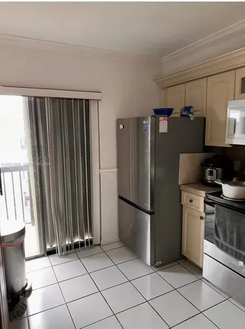 5420 W 21st Court Hialeah FL 33016