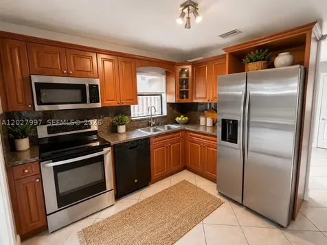 7105 SW 127th Court Miami FL 33183