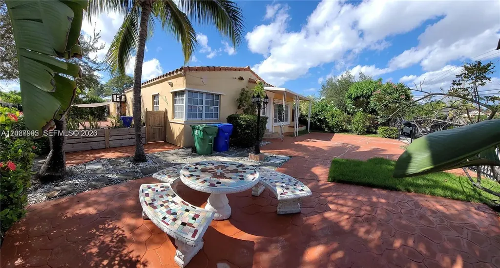 1662 SW 19th Avenue Miami FL 33145