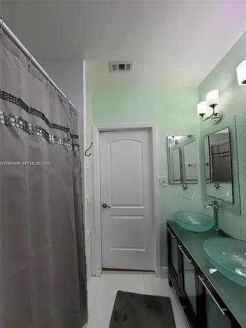 1662 SW 19th Avenue Miami FL 33145