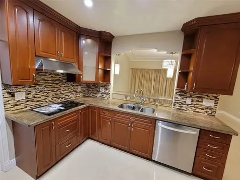 1662 SW 19th Avenue Miami FL 33145