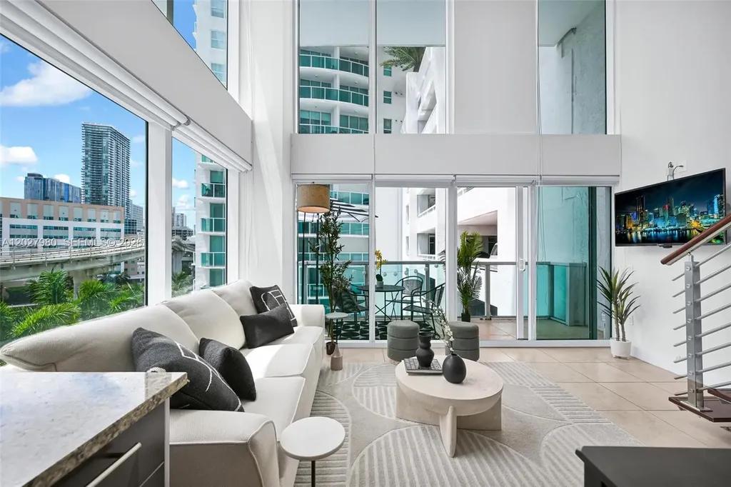 41 SE 5th Street Miami FL 33131
