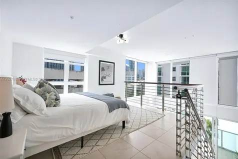 41 SE 5th Street Miami FL 33131