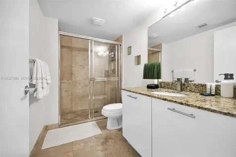 41 SE 5th Street Miami FL 33131