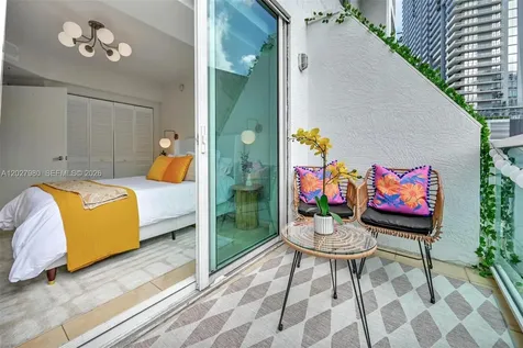 41 SE 5th Street Miami FL 33131