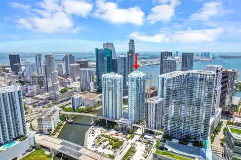 41 SE 5th Street Miami FL 33131