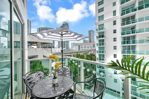 41 SE 5th Street Miami FL 33131