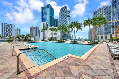 41 SE 5th Street Miami FL 33131