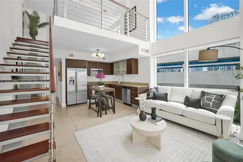 41 SE 5th Street Miami FL 33131