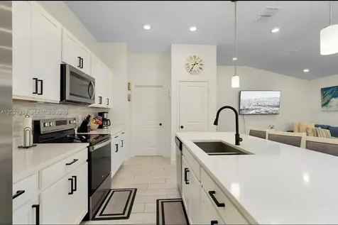1136 1136 Papaya Circle Davenport FL 33897