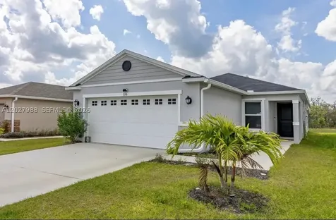 1136 Papaya Circle Davenport FL 33897