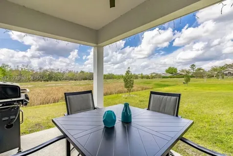 1136 Papaya Circle Davenport FL 33897