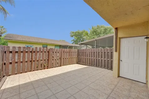 7175 Nova Drive Davie FL 33317
