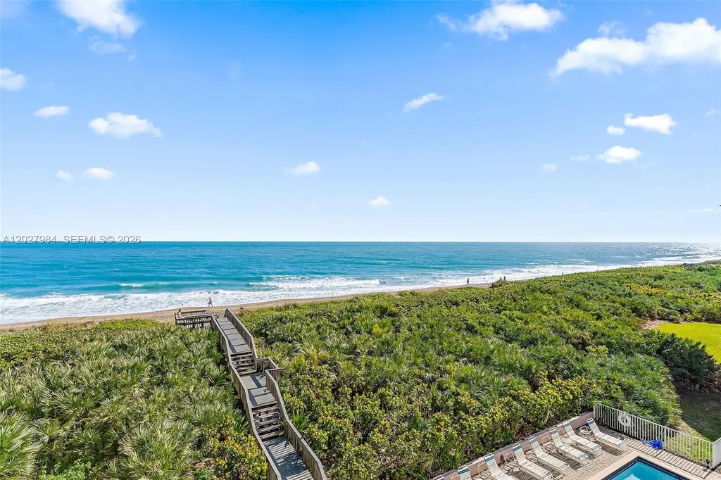 429 NE Tradewind Lane Hutchinson Island FL 34996