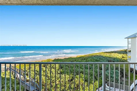 429 NE Tradewind Lane Hutchinson Island FL 34996