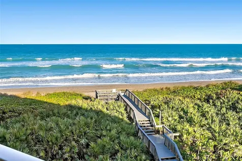 429 NE Tradewind Lane Hutchinson Island FL 34996