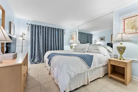 429 NE Tradewind Lane Hutchinson Island FL 34996