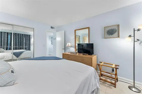 429 NE Tradewind Lane Hutchinson Island FL 34996
