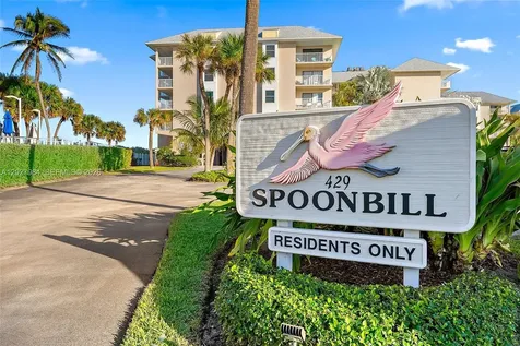 429 NE Tradewind Lane Hutchinson Island FL 34996