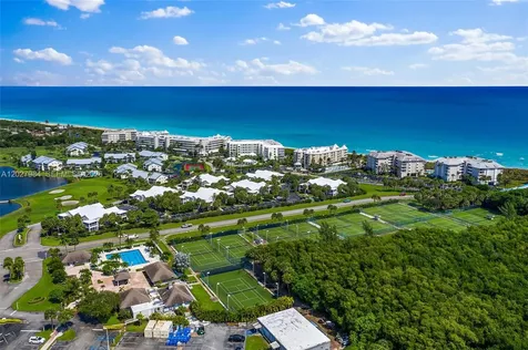 429 NE Tradewind Lane Hutchinson Island FL 34996