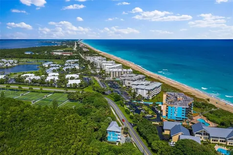 429 NE Tradewind Lane Hutchinson Island FL 34996