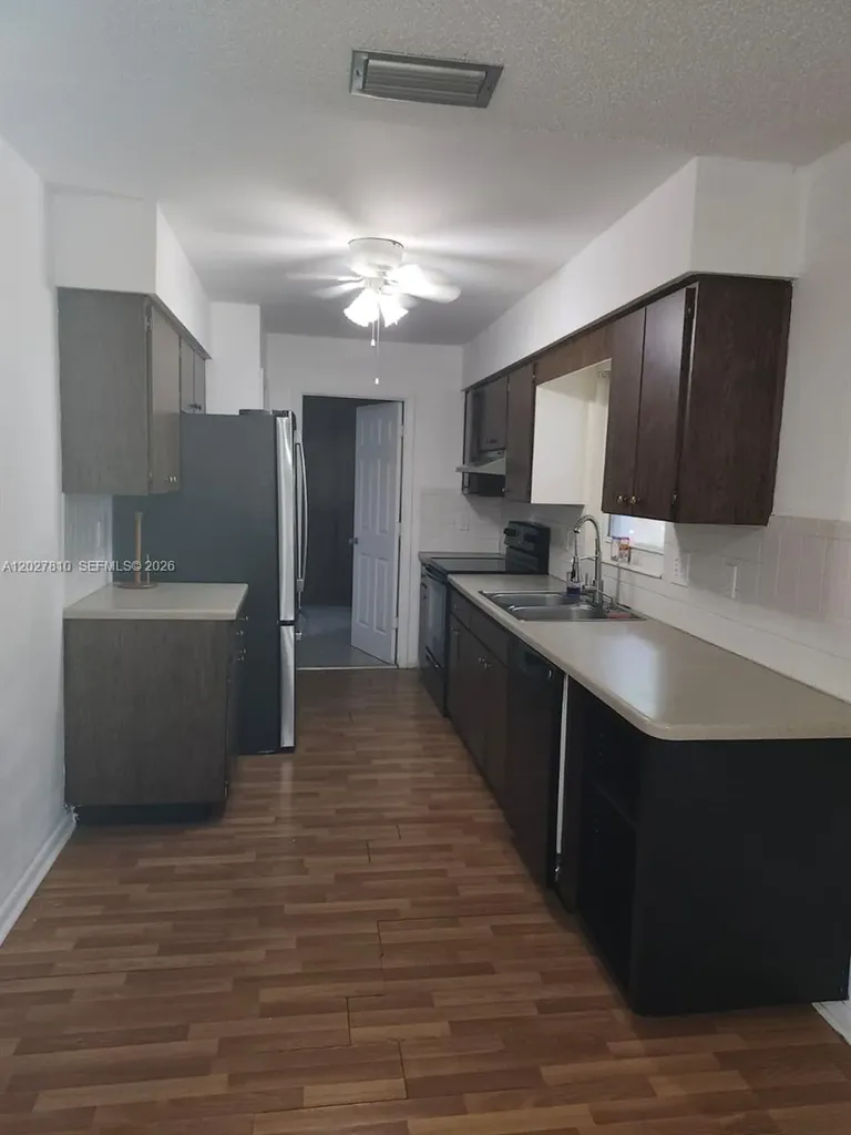 112 Kerr Circle Other City - In The State Of Florida FL 33936