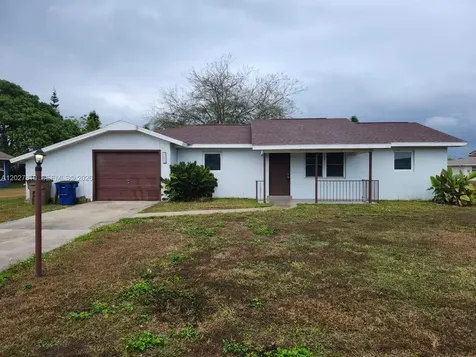112 Kerr Circle Other City - In The State Of Florida FL 33936