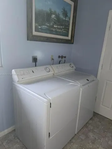 112 Kerr Circle Other City - In The State Of Florida FL 33936