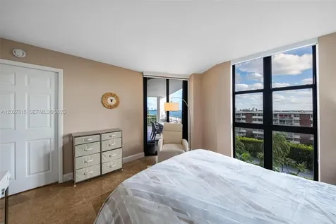 4000 Towerside Terrace Miami FL 33138