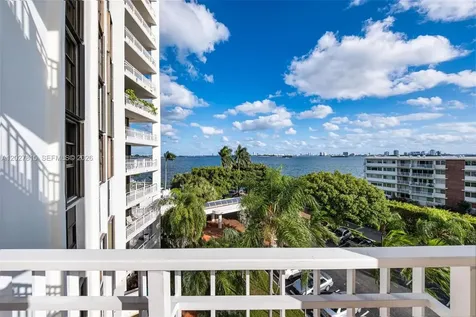 4000 Towerside Terrace Miami FL 33138