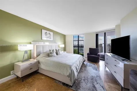 4000 Towerside Terrace Miami FL 33138