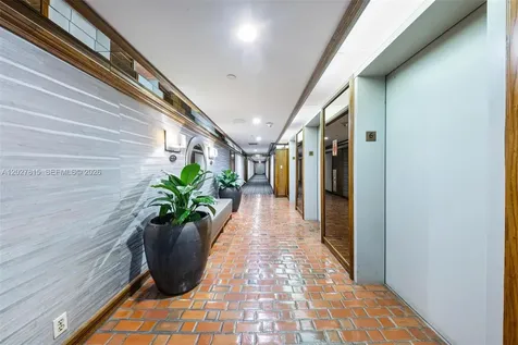 4000 Towerside Terrace Miami FL 33138