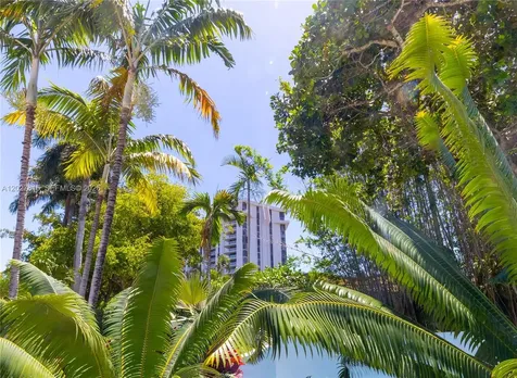 4000 Towerside Terrace Miami FL 33138