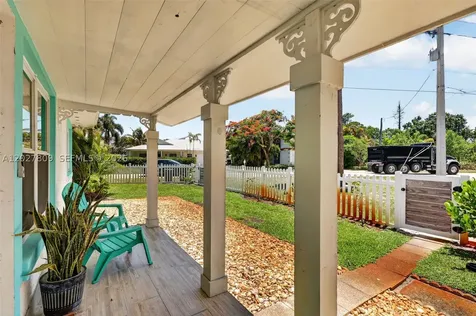 1023 SE 7th Street Stuart FL 34996