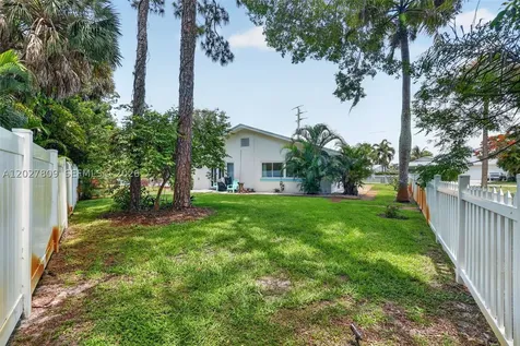 1023 SE 7th Street Stuart FL 34996
