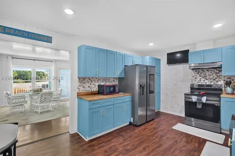 1023 SE 7th Street Stuart FL 34996
