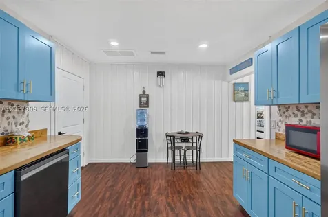 1023 SE 7th Street Stuart FL 34996