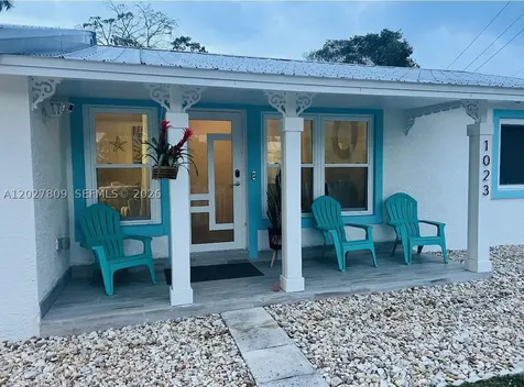 1023 SE 7th Street Stuart FL 34996
