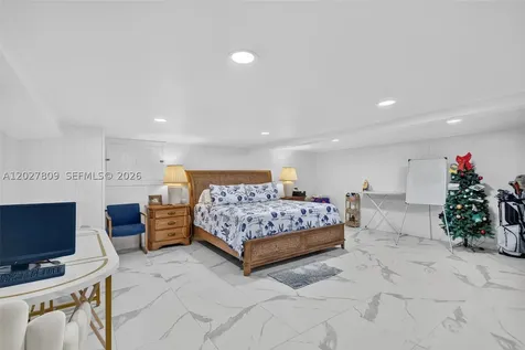 1023 SE 7th Street Stuart FL 34996