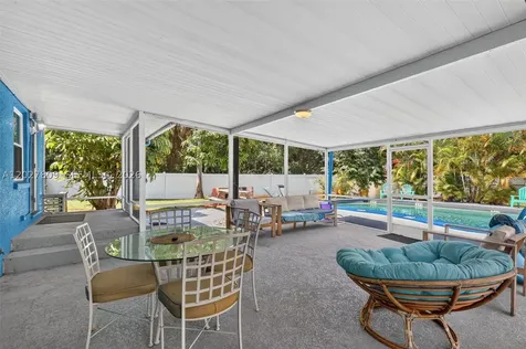 1023 SE 7th Street Stuart FL 34996