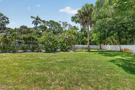 1023 SE 7th Street Stuart FL 34996