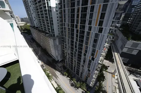 41 SE 5th Street Miami FL 33131