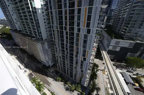 41 SE 5th Street Miami FL 33131