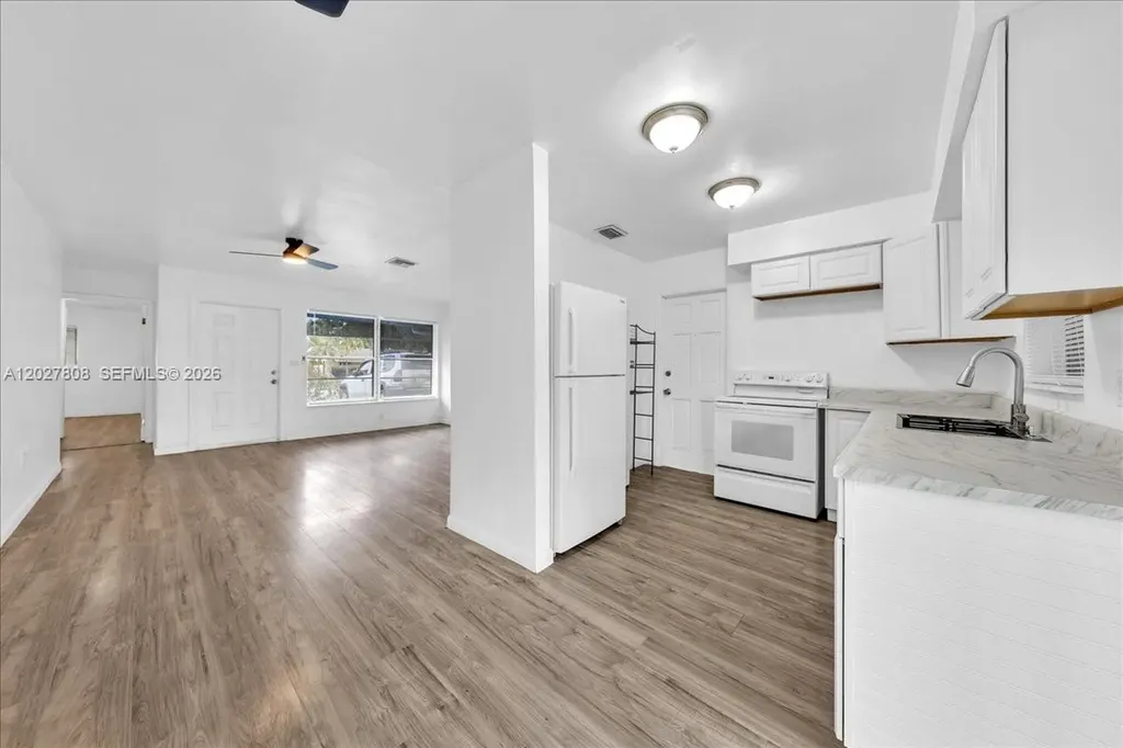 6531 Sherman Street Hollywood FL 33024