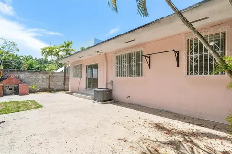 1612 SW 23rd Street Miami FL 33145